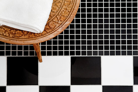 BW Pure Black15 Black Floor photo